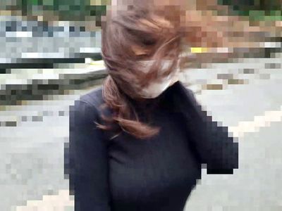 ホストに溺れた結果お金に苦慮して人妻NTRの不貞セックスしちゃう45歳の着衣巨乳が目立つダメな奥さま！_の画像