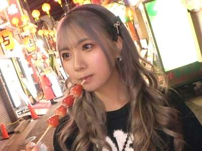 企画ナンパされて着衣フェラや引き寄せ立ちバックのアクメセックスしてエッチに乱れちゃう美人ギャル！_の画像